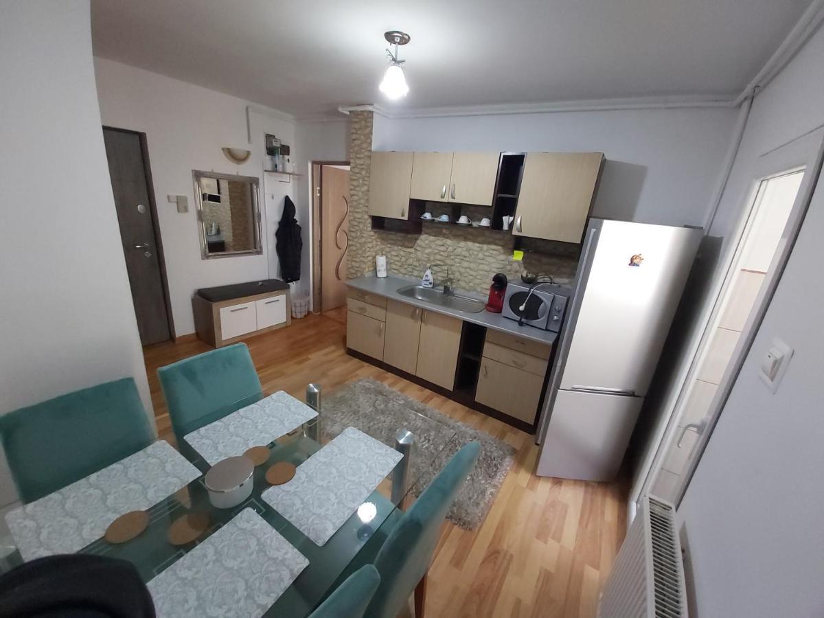 Nala House Apartment Deva Ngoại thất bức ảnh